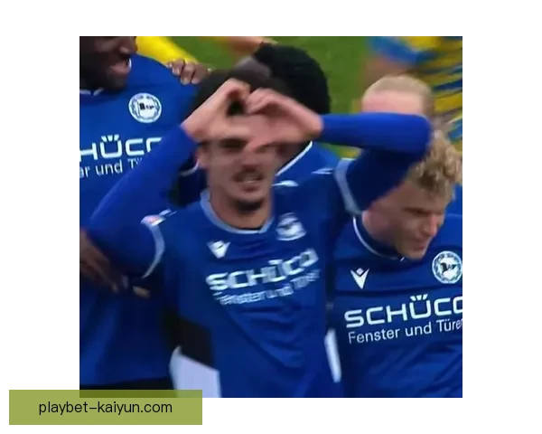 拉莫斯身体对抗表现稳健，状态回暖助力球队防线稳定