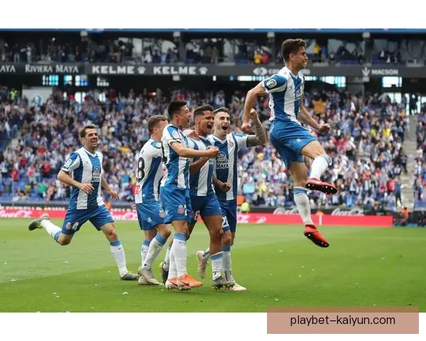 足球明星最新动态分析及状态回暖趋势解读