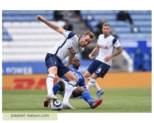 哈里·马奎尔本赛季英超表现稳健，防守数据持续提升